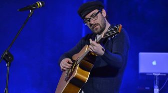 Il cantante Mario Incudine, oggi direttore artistico del Teatro Garibaldi di Enna