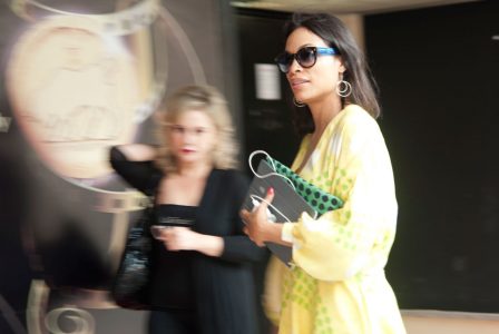 Rosario Dawson al suo arrivo al palazzo dei congressi a Taormina