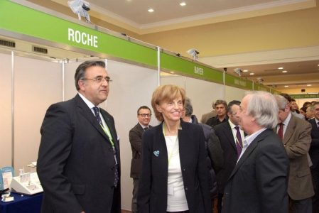 La presidente nazionale di Federfarma Annarosa Racca e il presidente di Catania Gioacchino Nicolosi durante l'edizione di Pharmevolution dello scorso anno