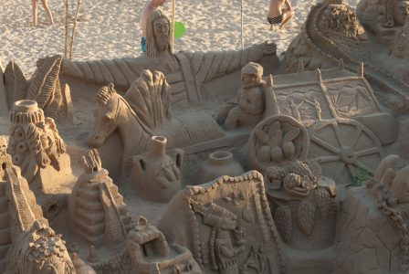 Un particolare della scultura di sabbia realizzata da Antonio Iannini. Foto Brunella Bonaccorsi