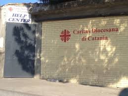 L'ingresso dell'Help Center caritas a Catania