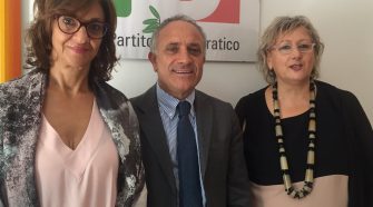 Nella foto da sinsitra Concetta Raia, Angelo Villari e Luisa Albanella presentano ddl sprechi alimentari