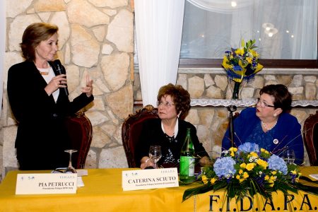 Pia Petrucci, Caterina Sciuto e Anna Maria La Scola presidente Fidapa distretto Sicilia. Foto Brunella Bonaccorsi