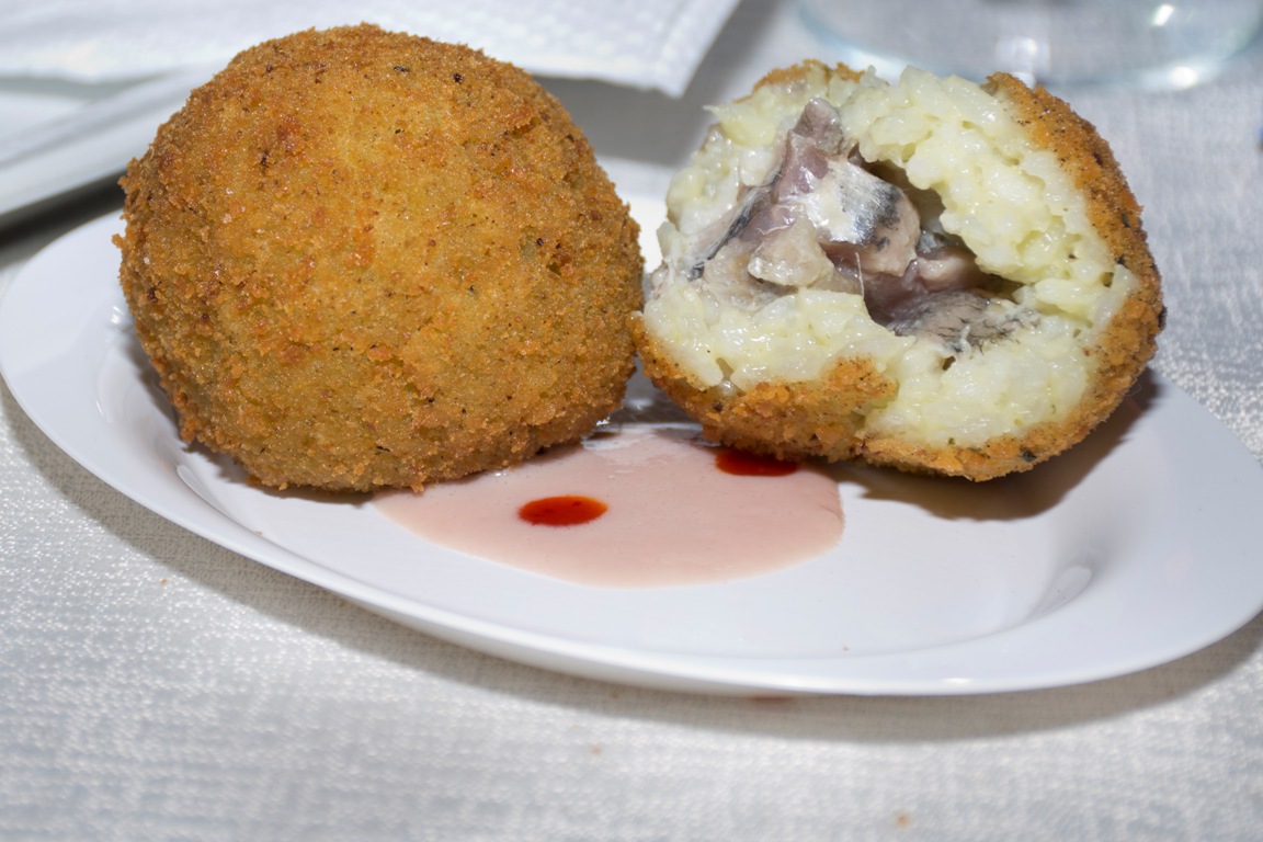 arancino aglio olio e alici