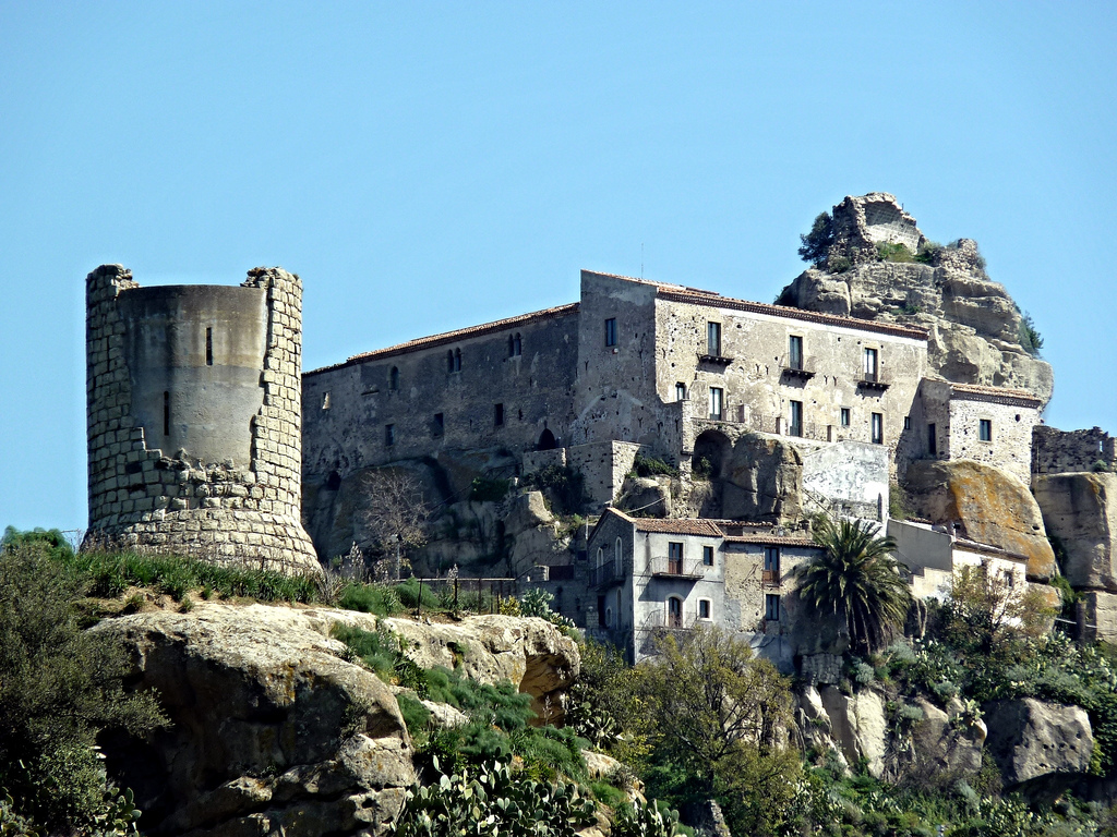 Il castello a Castiglione di Sicilia borgo dei borghi