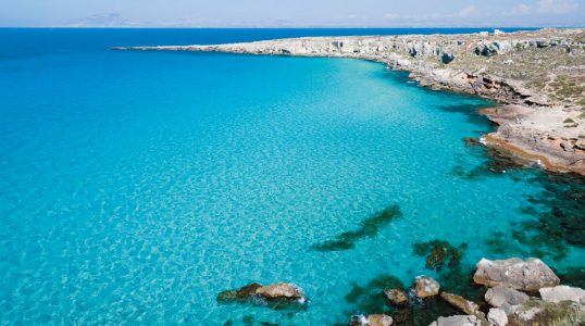 Cala rossa a Favignana