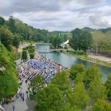 Lourdes: un viaggio nel cuore della fede